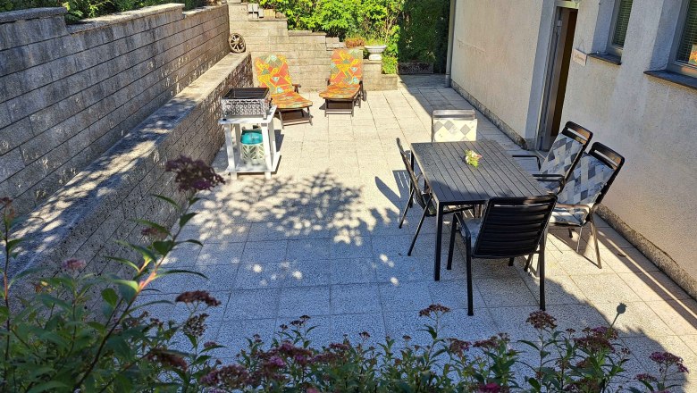 Appartement Lavendel Terrasse am Nachmittag, © Gerald Eigelsreiter