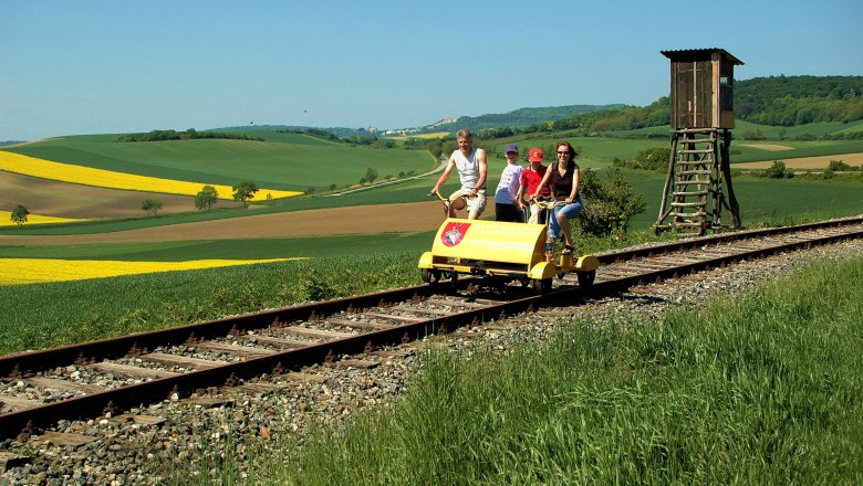 On the go with the Weinviertel Draisine trolley, © Weinvierteldraisine