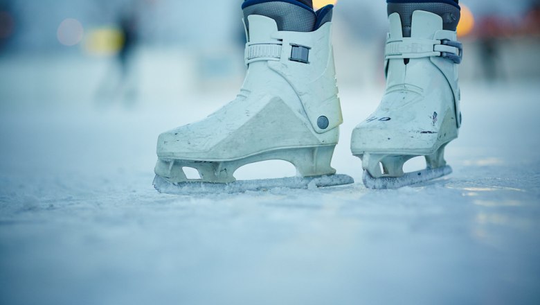 Eislaufschuhe am Eislaufplatz Melk, © Stadt Melk_Franz Gleiss