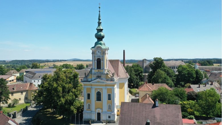 Stadtpfarrkirche St. Johannes d.T. Groß-Siegharts, © Stadtpfarre Groß-Siegharts