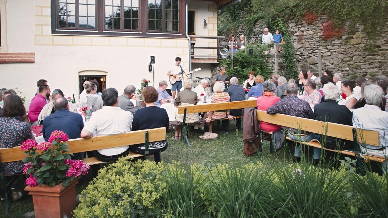 Gastgarten Heuriger, © Monika Pölzer