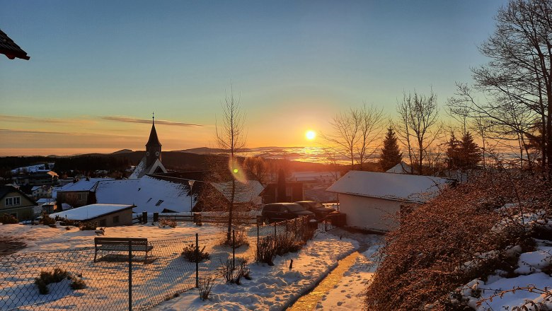 Sonnenaufgang von der Belle Air Logde im Winter, © Christoph Gierlinger