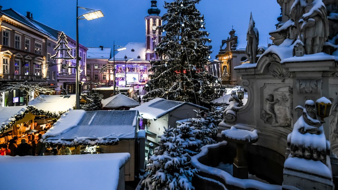 Advent on the town hall square in St. Pölten
, © Niederösterreich Werbung/Robert Herbst