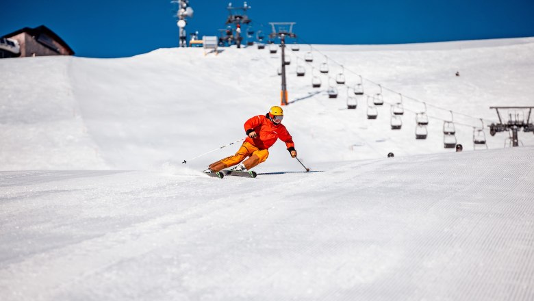 Slicing down the slopes at Gemeindealpe Mitterbach, © Bergbahnen Mitterbach / Lindmoser