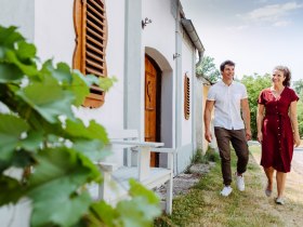 Besuch beim Heurigen im Wagram, © Donau Niederösterreich - Kamptal-Wagram-Tullner Donauraum