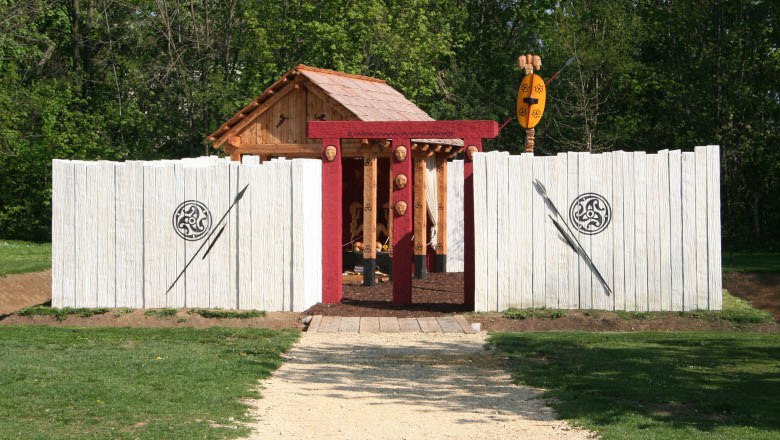 1:1 model of a Celtic shrine in Roseldorf, in MAMUZ Schloss Asparn/Zaya, © State Collections of Lower Austria, N. Weigl