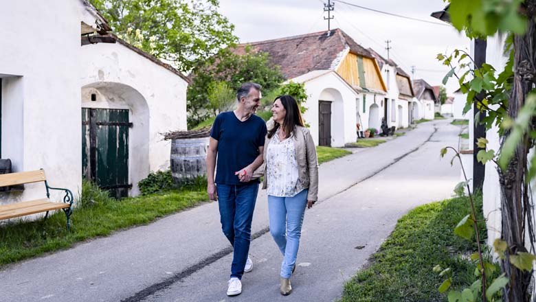 Kellergasse Zellerndorf, © Weinviertel Tourismus / Herbst