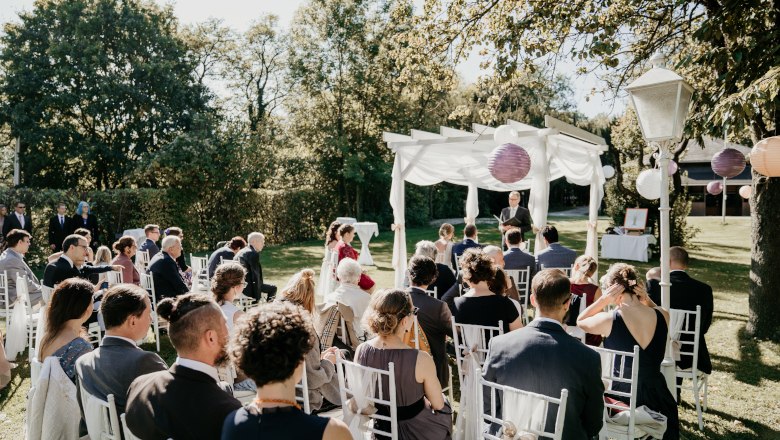 Heiraten im Schlosspark Gloggnitz, © www.foto-schneider.com