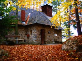 Friedenskapelle im Herbst, © Veronika Hofbauer