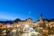 Pre-Christmas atmosphere on Zwettl's main square, © Waldviertel Tourismus, Studio Kerschbaum