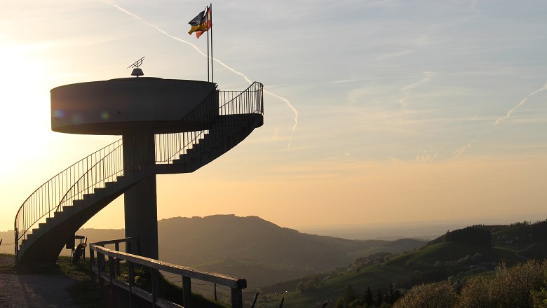 The Voralpenblick lookout platform on 730 m above sea level, © Pöchacker - Mostviertel Tourismus