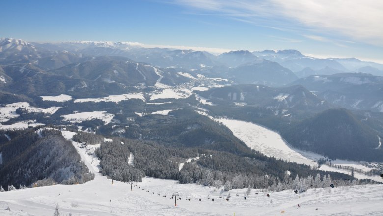 Gemeindealpe mit Blick auf Mitterbach im Winter, © Reini Weber