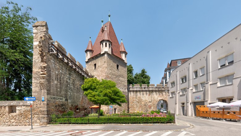 Reckturm with private museum, © Wiener Alpen, Christoph Schubert