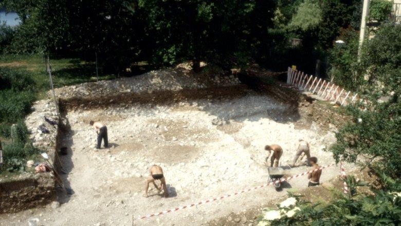 Archaeological excavation in 1990, © Erik Szameit