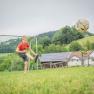 Fussballspielen auf einem besonderen Platz, © Einkehrhof Poggau