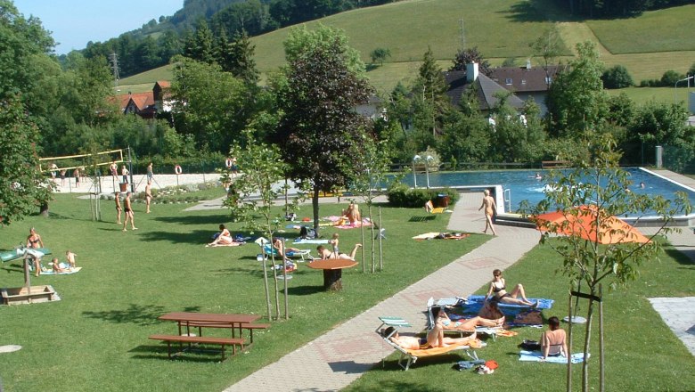 Bergbad Randegg, © zVg Gemeinde Randegg