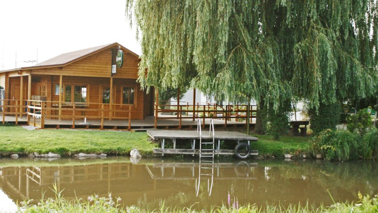 Wiener Neustädter Kanal, boathouse, © Wiener Alpen/Katrin Zeleny