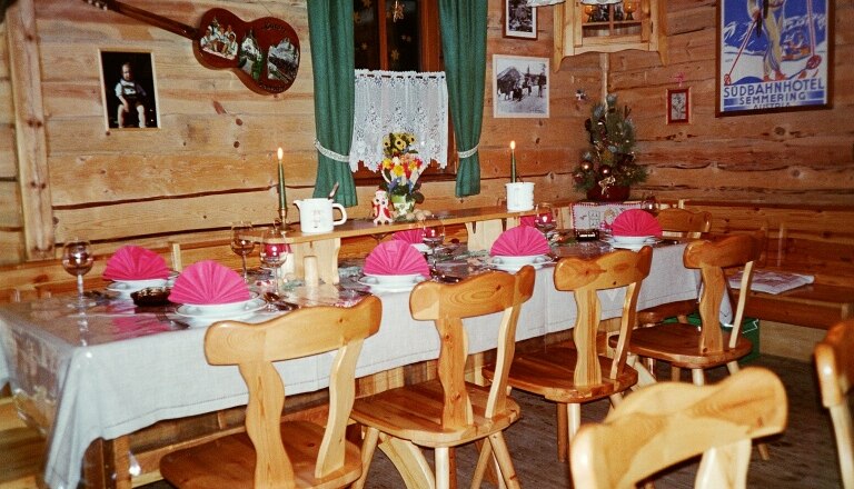 Grenzlandhütte innen, © Grenzlandhütte, Foto Paul Laschitz