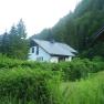 Eingebettet in Wald und Wiesen: das Haus Hager, © zVg