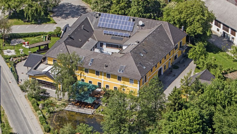 Perbersdorfer "Heuriger" tavern, © isabella.bauer