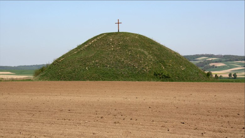 The Gro mugl burial mound