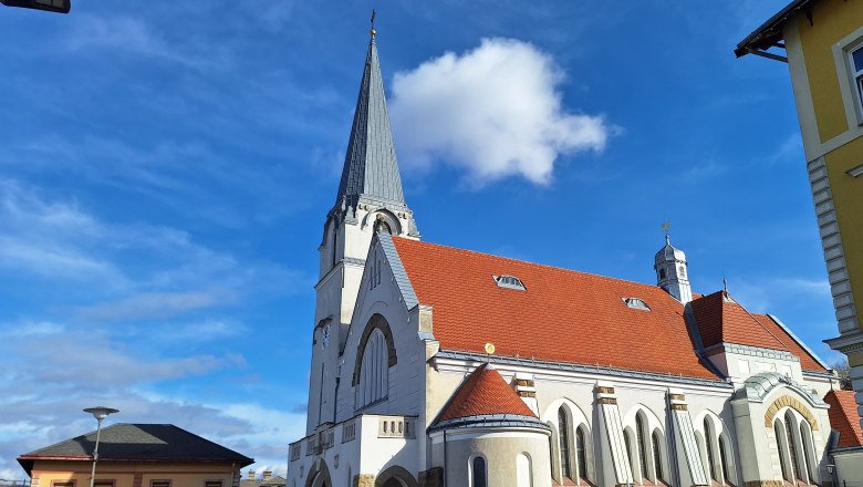 Pfarrkirche Pressbaum Außenansicht, © Christine Heuböck