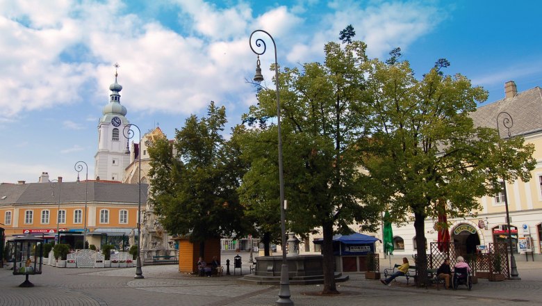 Hauptplatz Neunkirchen, © gemeinfrei, Foto: Wolfgang Glock