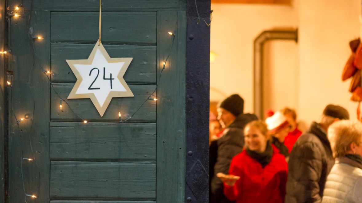 Advent Kellergasse, © Weinviertel Tourismus / Astrid Bartl