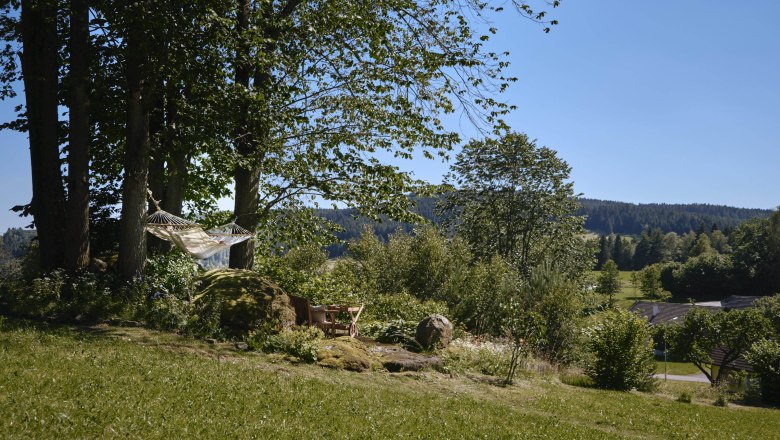 Chillen im Garten, © Mathias Lixl / lixl.com