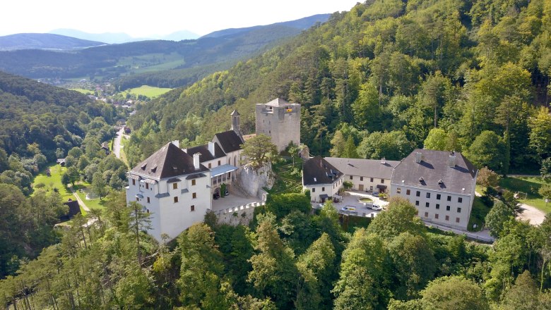 Naturparkzentrum & Schloss Stixenstein, © Stadtgemeinde Ternitz