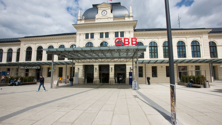 St. Pölten Hauptbahnhof, © ÖBB, Robert Deopito