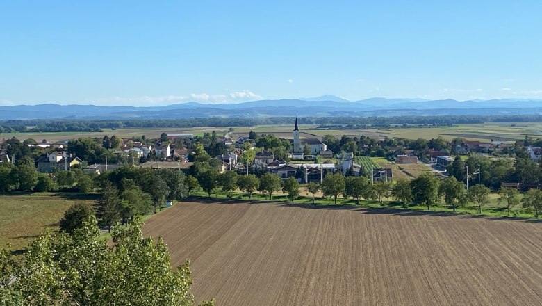 Aussichtsplattform Absdorf, © Region Wagram Stefan Czamutzian