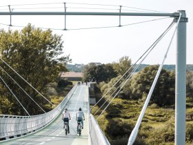 „Brücke der Freiheit“ zwischen Devinska Nová Ves (Theben-Neudorf) und Schlosshof © Donau Niederösterreich/Steve Haider, © Donau Niederösterreich Tourismus GmbH