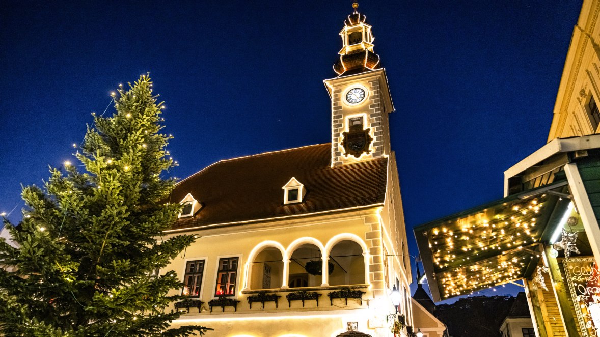 Advent market in Mödling, © Niederösterreich Werbung/Robert Herbst