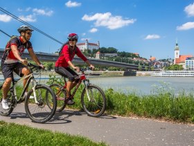 Radfahrer in Bratislava © MS Agency/Robert Vrlák, © Donau Niederösterreich Tourismus GmbH