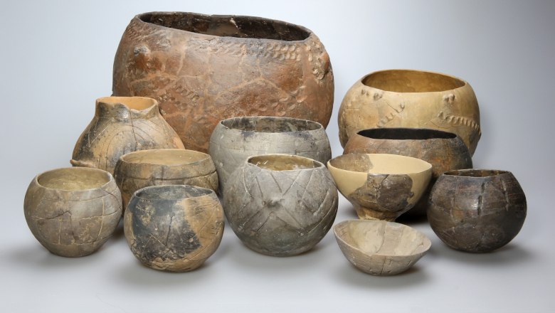 Decorated early Neolithic pottery from Schletz, © Landessammlungen Niederösterreich, N. Weigl