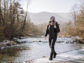 Wandern im Winter im Wienerwald, © Niederösterreich Werbung/ Robin Uthe