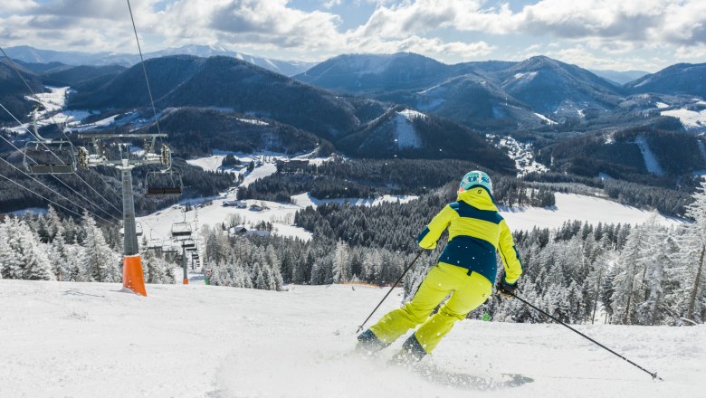 Skiing in Annaberg, © Martin Fülöp